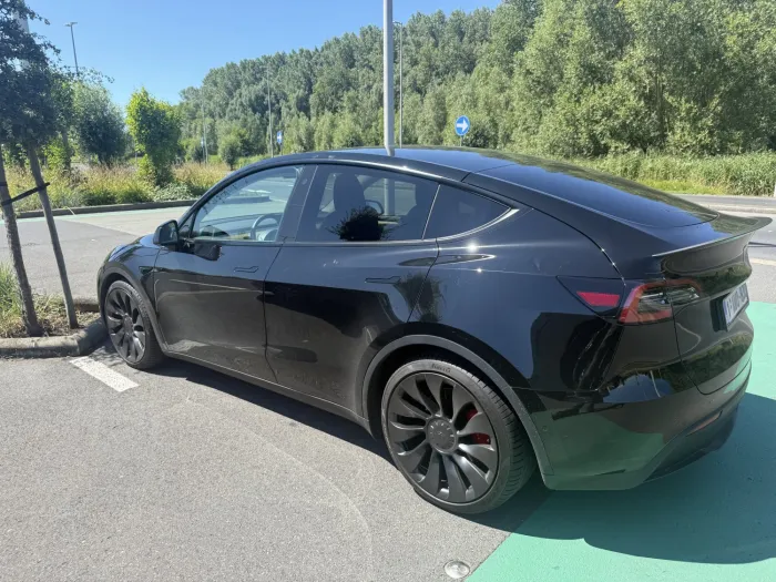 Tesla Model Y aangemeld bij Imex Cars