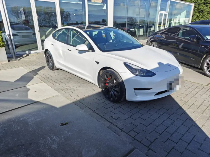 Tesla Model 3 aangemeld bij Imex Cars