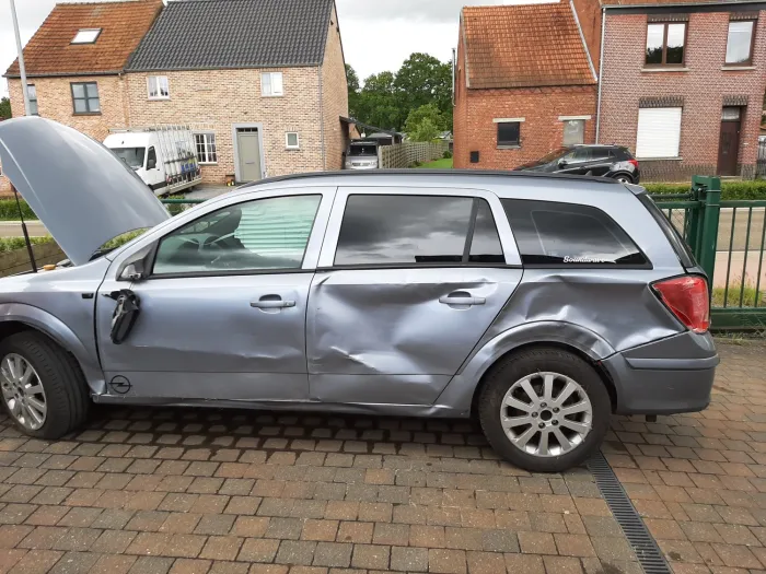 Opel Astra aangemeld bij Imex Cars